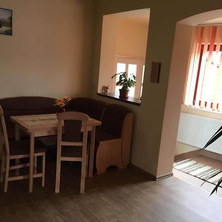 Bicsak Apartman Apartman Gyergyóalfalu Kültér fotó