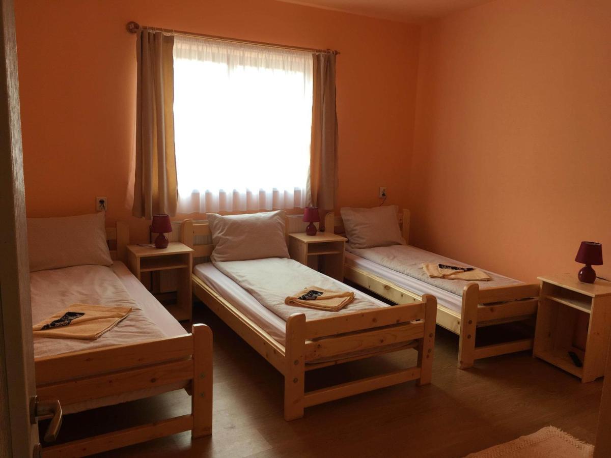Bicsak Apartman Apartman Gyergyóalfalu Kültér fotó